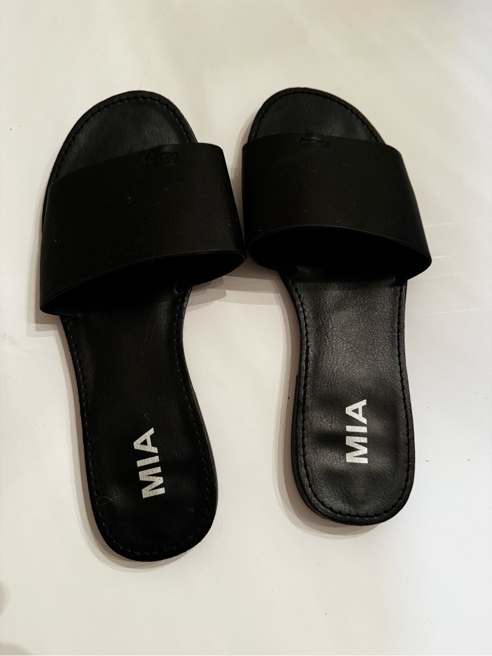 MIA Black Wide-Strap Slide Sandals with Thong